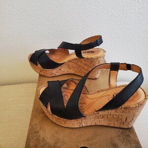 Born Women Leather Wedge Sandal Size 8 Cork Platform
